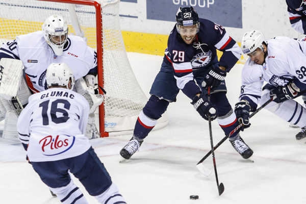 MetaHeadline: Danny Taylor, Mike Glumac, Michel Miklík, Milan Jurčina.