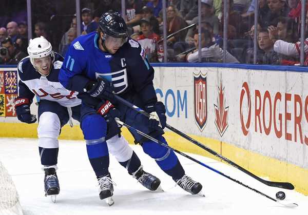 Anže Kopitar v drese tímu Európy.