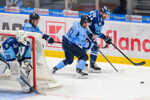 Americký brankár Matt Jurusik v bráne HK Nitra.
