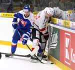 Zľava Peter Cehlárik (Slovensko) a Dario Rohrbach (Švajčiarsko).