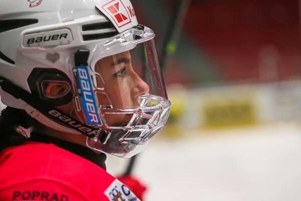 Alexandra Gaborčíková môže prepísať históriu slovenského hokeja.