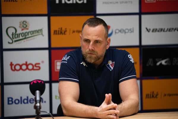 Tréner Andrej Kmeč.