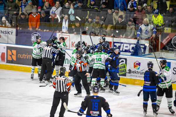 Martin - Nové Zámky bitka.