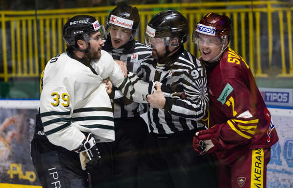 Brendan Ranford a Brett Stapley.