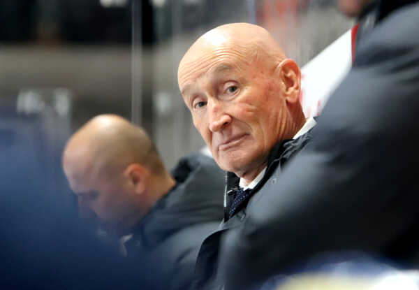 Tréner Craig Ramsay.