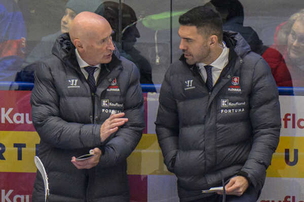 Tréneri Ramsay a Frühauf.