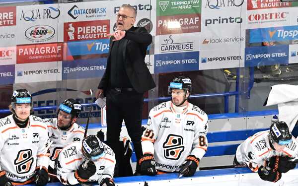 Tréner HC Košice Dan Ceman.