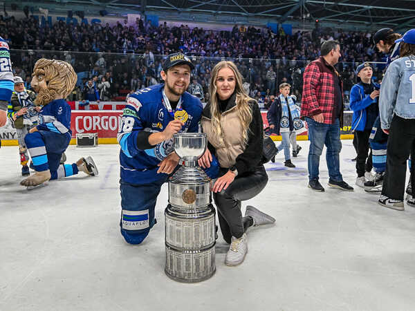 Útočník Dávid Okoličány.