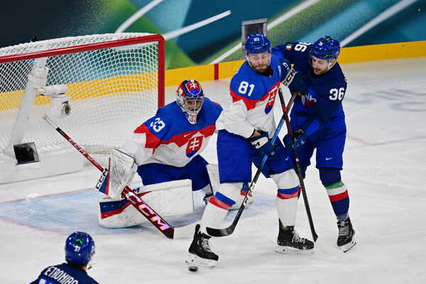 Digiacinto v súboji, dostal dištanc.