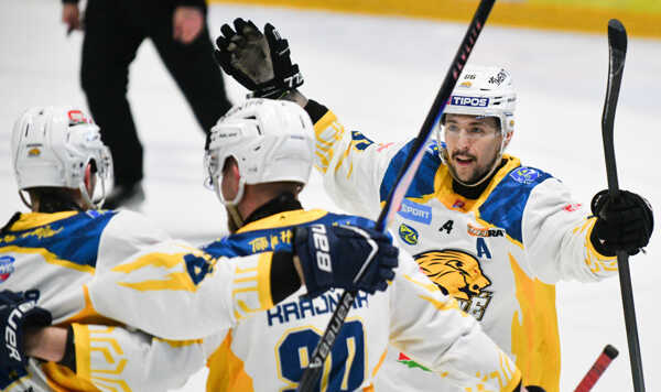 Gólové oslavy hokejistov HC 19 Humenné.
