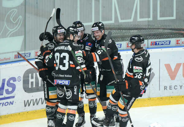 Radosť hokejistov Košíc.