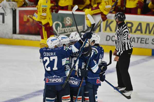 Hokejisti HK Nitra v Trenčíne.