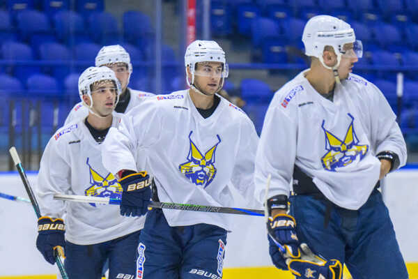 Hráči HK Spišská Nová Ves počas tréningu.