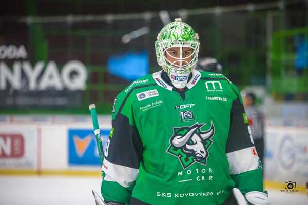 Lackovič v drese Nových Zámkov.