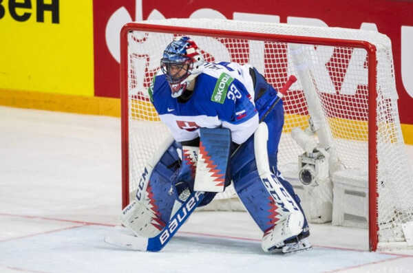 Brankár Július Hudáček bude pôsobiť vo Frankfurte.