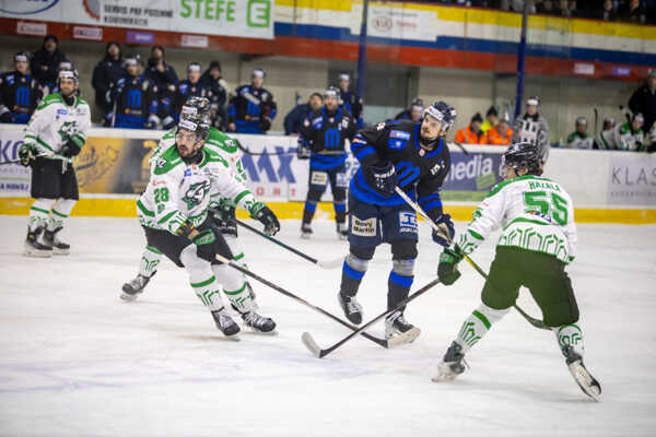 Korím v drese Zámkov.