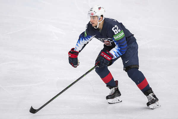 Labanc v drese USA na MS v hokeji.