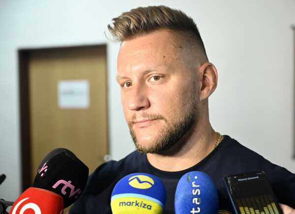 Útočník Lukáš Handlovský.