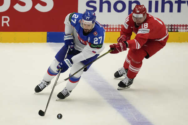 Útočník Marek Hrivík.