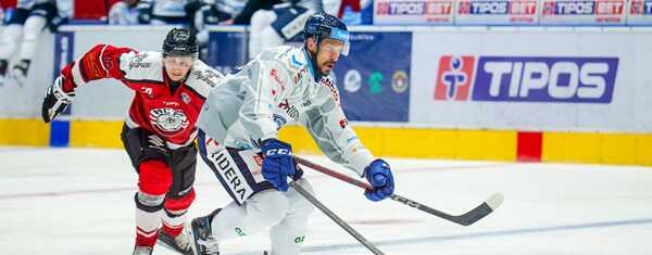 Marek Hrivík v drese HC Vítkovice.