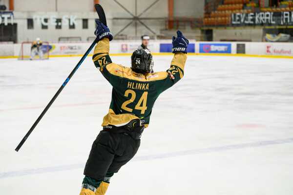 Hlinka pokračuje v Leviciach.