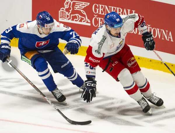 Obranca Michal Beňo.