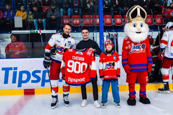 Michal Chovan má na konte 900 štartov v extralige.