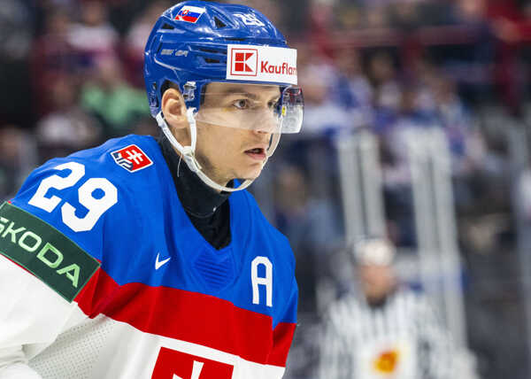 Slovenský hokejový reprezentant Michal Ivan.