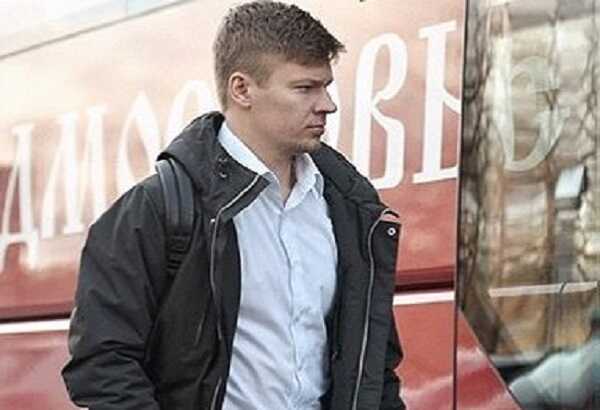 Fínsky hokejista Miro Aaltonen.