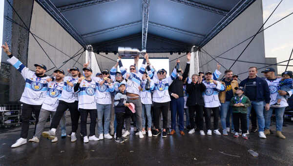 Hokejoví majstri z HK Nitra.