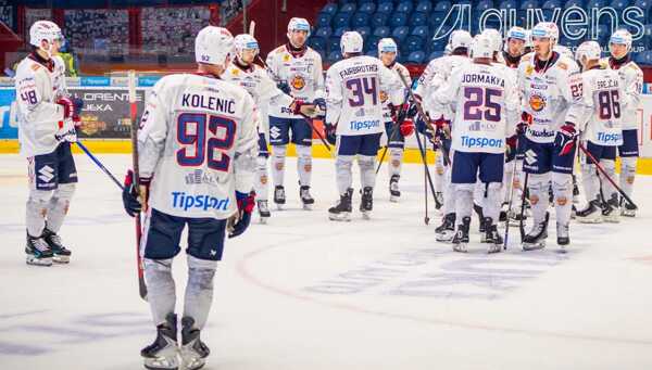 Pekka Jormakka (25) a hokejisti HKM Zvolen.