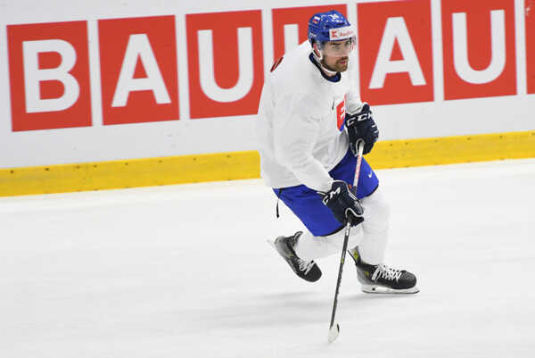 Obranca Peter Čerešňák.