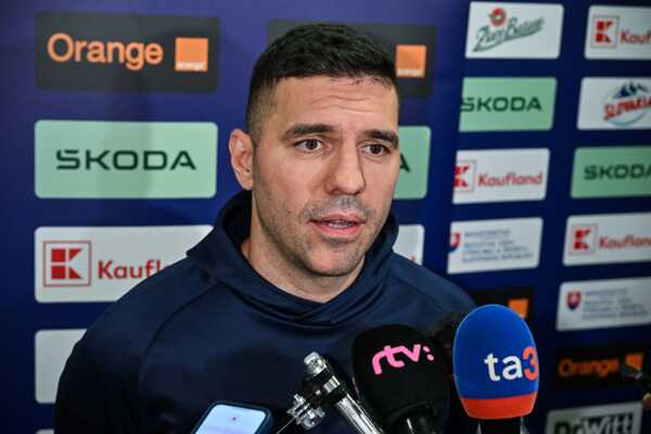 Asistent trénera SR Peter Frühauf.