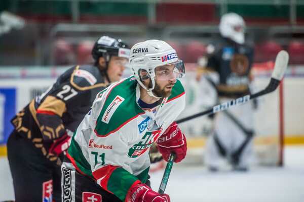 Český útočník Petr Obdržálek.