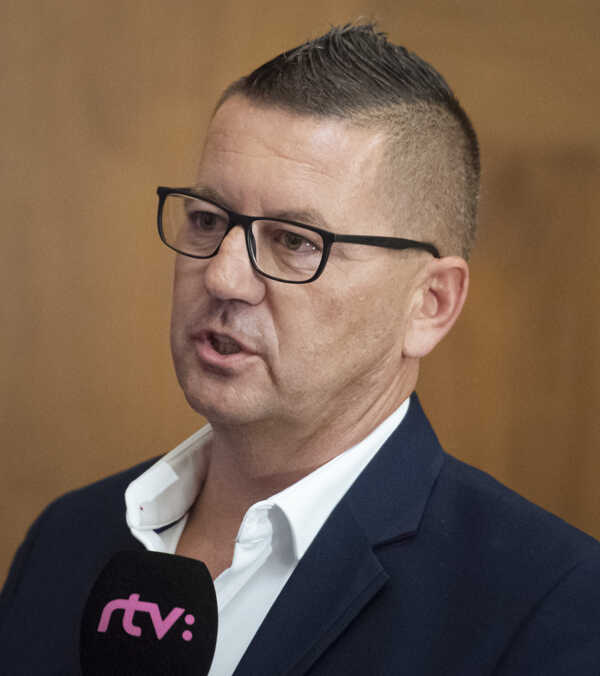 Funkcionár HK 32 Liptovský Mikuláš Róbert Ľupták.