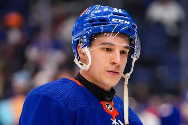 Iskhakov opúšťa NHL a ide domov.