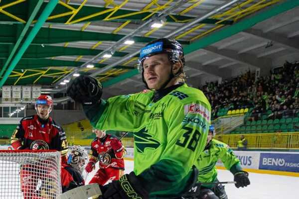 Ryder Korczak drese Vlkov.