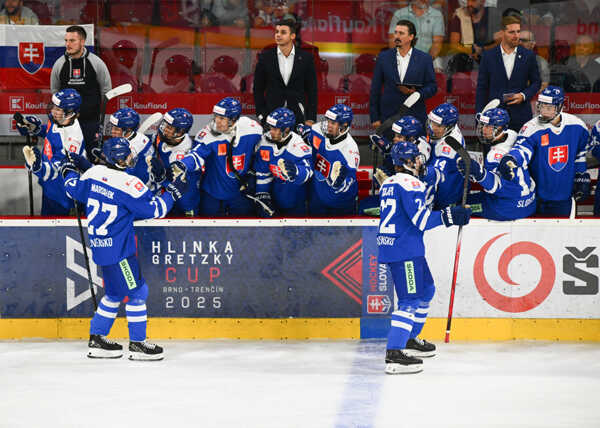 Slovenskí hokejisti do 18 rokov.