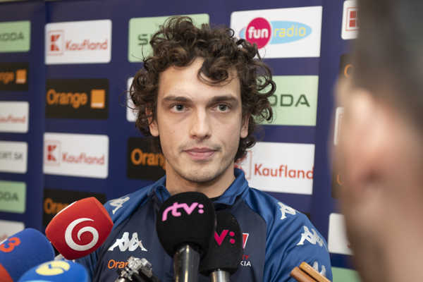 Fy gvygfv ydgx & gy xbgyd.