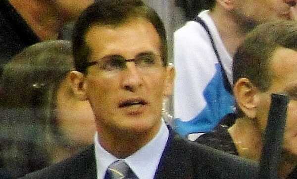 Tony Granato na lavičke Pittsburghu ešte v roku 2011.
