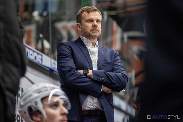 Tréner Juraj Faith.