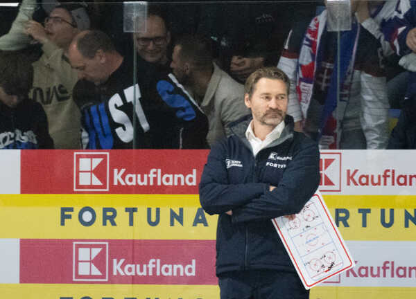 Dočasný hlavný tréner slovenskej hokejovej reprezentácie Vladimír Országh.