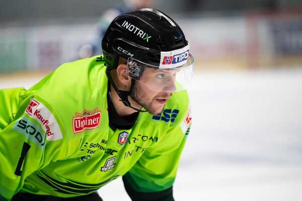 Semifinále play off hokejovej Tipos extraligy DOXXbet Vlci Žilina - HK Nitra.