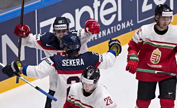 MetaTitle: Rusko Petrohrad Hokej MS B Slovensko Maďarsko.